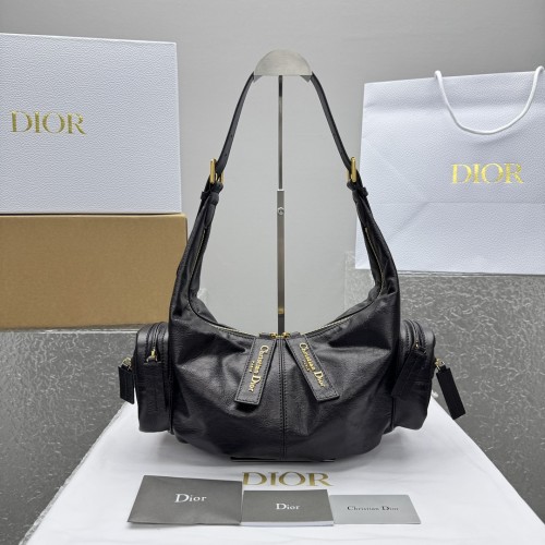 디올 멀티포켓백