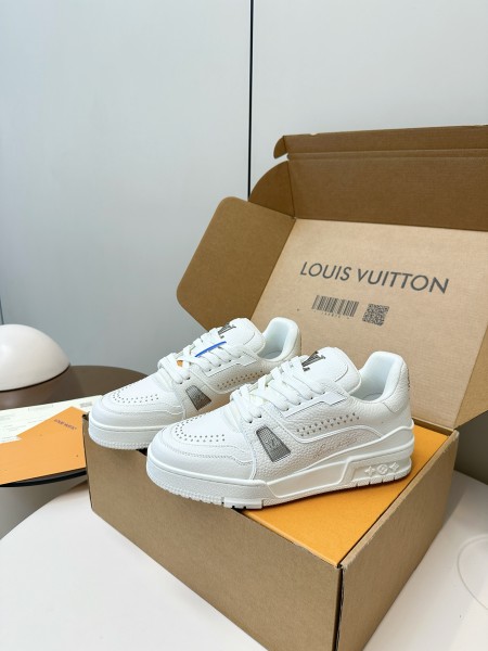 루이비통 스니커즈