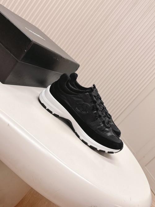 샤**넬 스니커즈