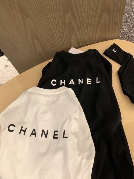 샤**넬 티셔츠
