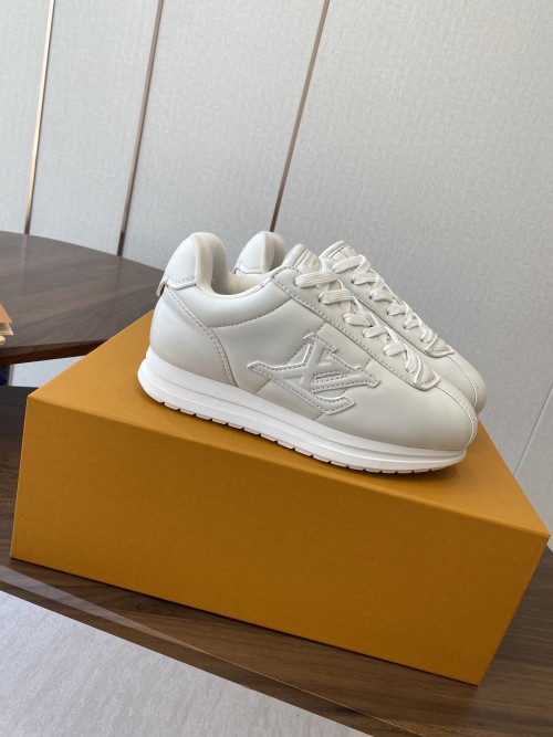 루이비통 스니커즈