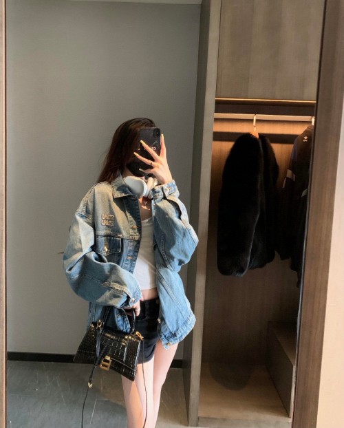 미우미우 청자켓