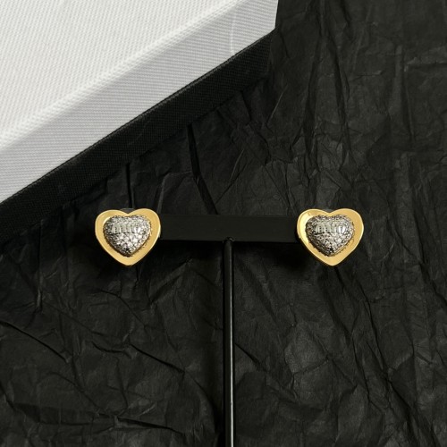 미우미우 귀걸이