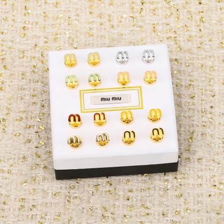 미우미우 귀걸이