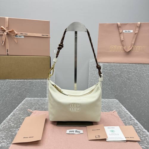 미우미우 숄더백