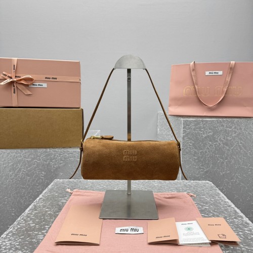 미우미우 숄더백