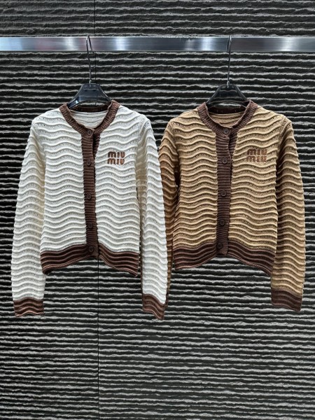 미우미우 가디건