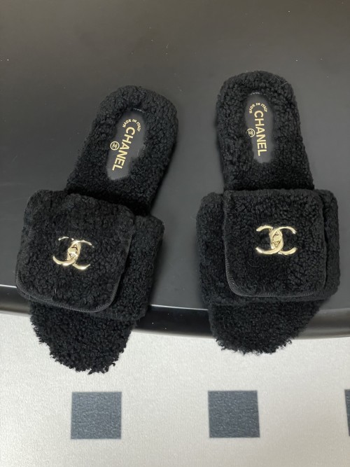 샤**넬 털슬리퍼