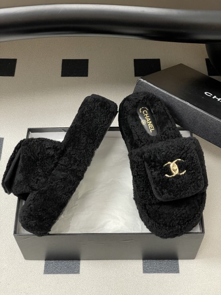 샤**넬 털슬리퍼(5cm)