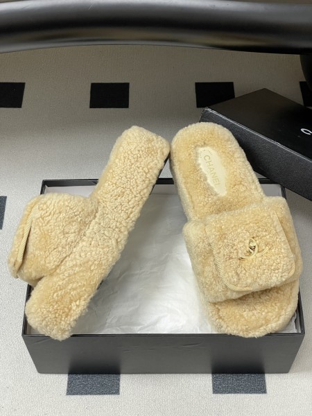 샤**넬 털슬리퍼(5cm)