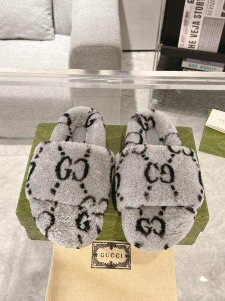구찌 털슬리퍼