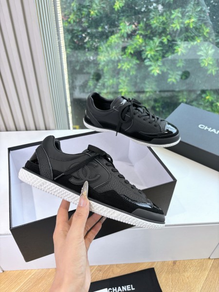 샤**넬 스니커즈