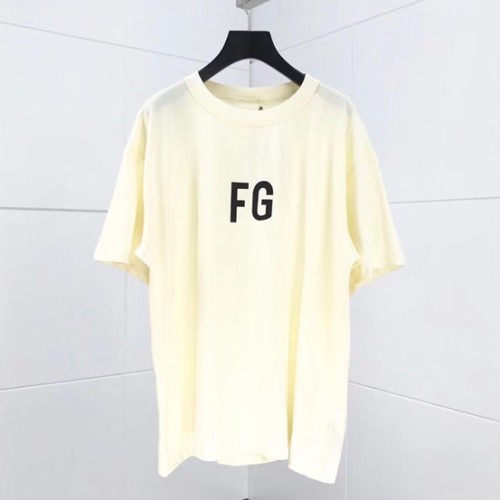 [Fear Of God] 피어 오브 갓 남녀공용 로고 티셔츠 19070434