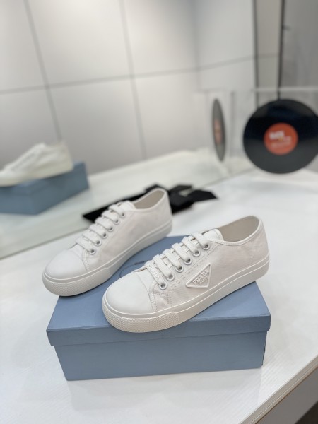 프라다 스니커즈(2.5cm)