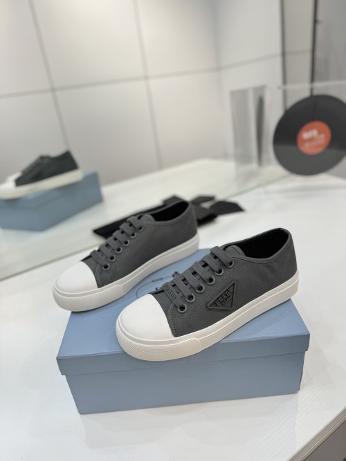 프라다 스니커즈(2.5cm)