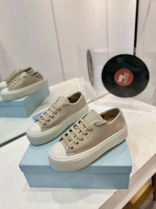 프라다 스니커즈