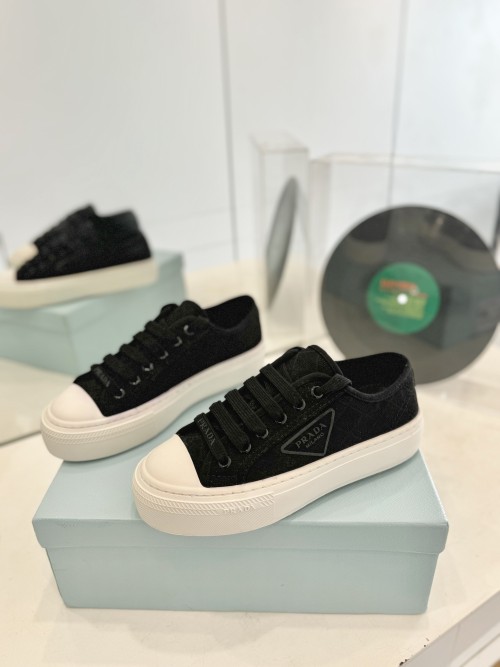 프라다 스니커즈