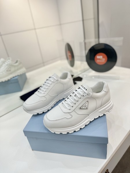 프라다 스니커즈