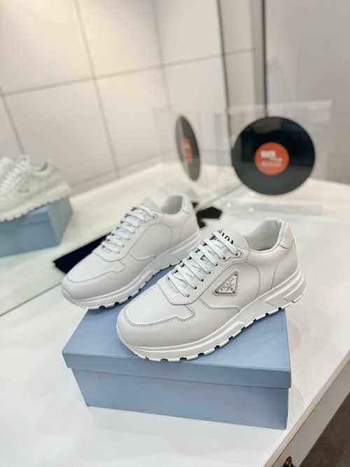 프라다 스니커즈