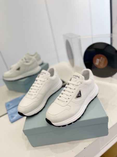프라다 스니커즈