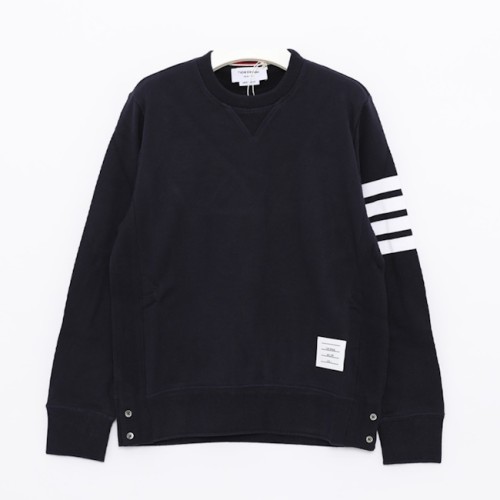 [Thom Browne] 톰브라운 사선 완장 네이비 맨투맨 MJT021H 00535 461