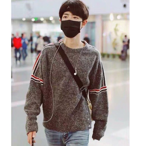 [Thom Browne] 톰브라운 남녀공용 울 니트 19030831