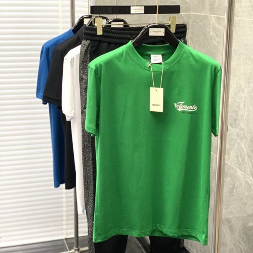 [Vetements] 베트멍 자수로고 티셔츠 21062130