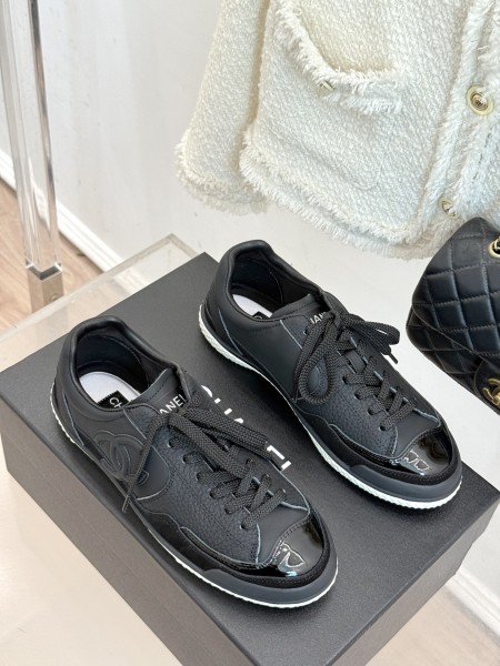 샤**넬 스니커즈