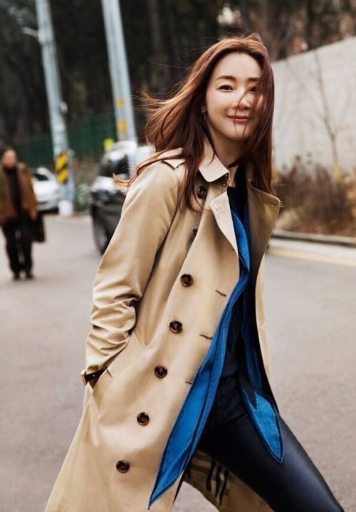 [Burberry] 버버리 샌드리엄 트렌치 코트 -최지우 착용제품