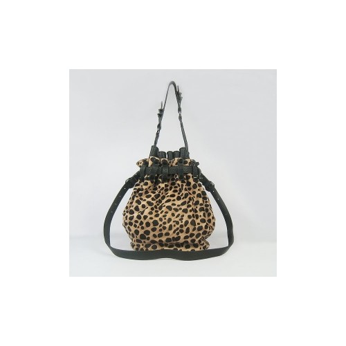 Alexanderwang 63462 알렉산더왕 디에고버켓 송치