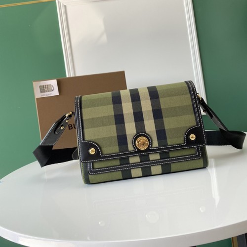 [Burberry] 버버리 레더 빈티지 체크 노트 크로스바디백 22060830