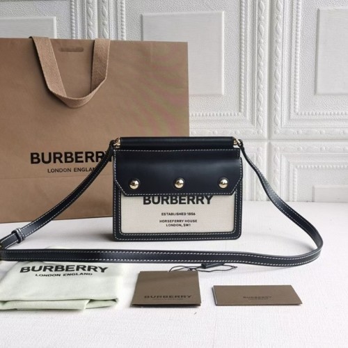[Burberry] 버버리 미니 호스페리 타이틀백 21050333