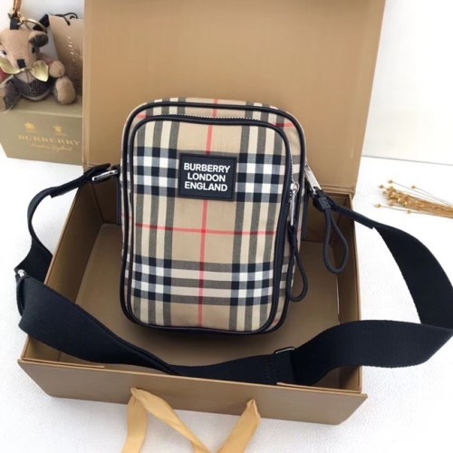 [Burberry] 버버리 빈티지 체크 레더 크로스바디 백 80233811