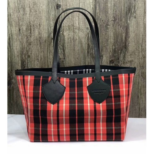 [Burberry] 버버리 자이언트 양면 쇼퍼백