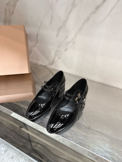 미우미우 메리제인