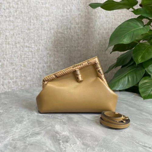 [Fendi] 펜디 퍼스트 스몰백 23112730