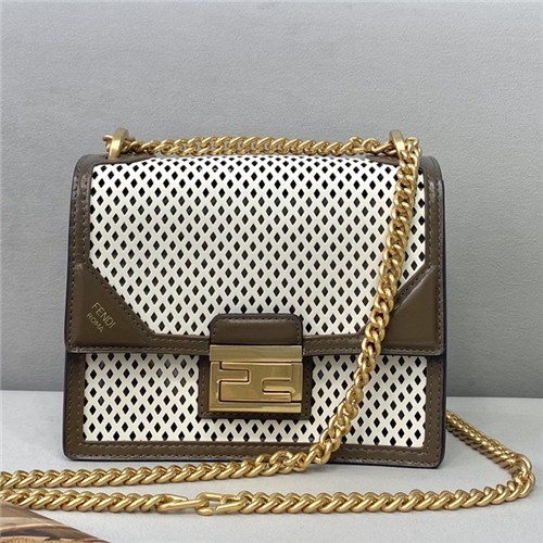 [Fendi] 펜디 레더 숄더백 21030336
