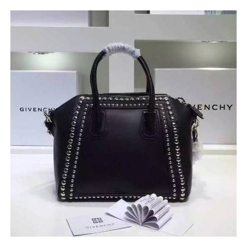 [Givenchy] 지방시 안티고나 스터드 백