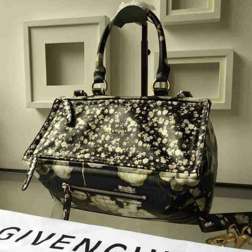 [Givenchy] 지방시 플라워 판도라 백