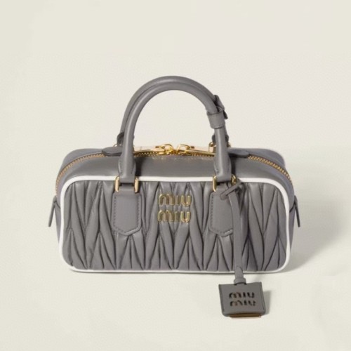 [Miumiu] 미우미우 아르카디 가죽 백 5BB142