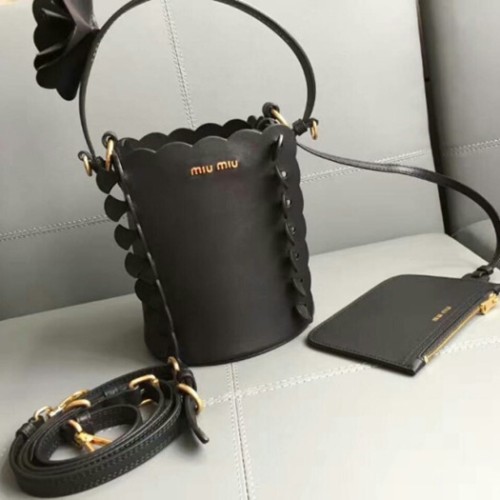 [MiuMiu] 미우미우 세첼로 소프트 토트백 5BE012