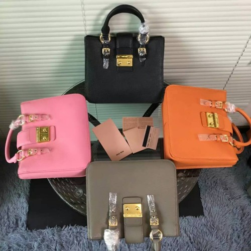 [Miumiu] 미우미우 토트백