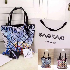 [Issey Miyake] 이세이 미야케 플라워 프린팅 핸드백