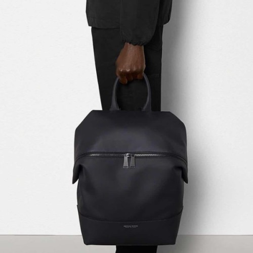 [Bottega Veneta] 보테가 베네타 레더 클래식 블랙 백팩 22072837