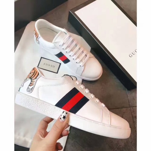 [Gucci] 구찌 남녀공용 로우탑 스니커즈
