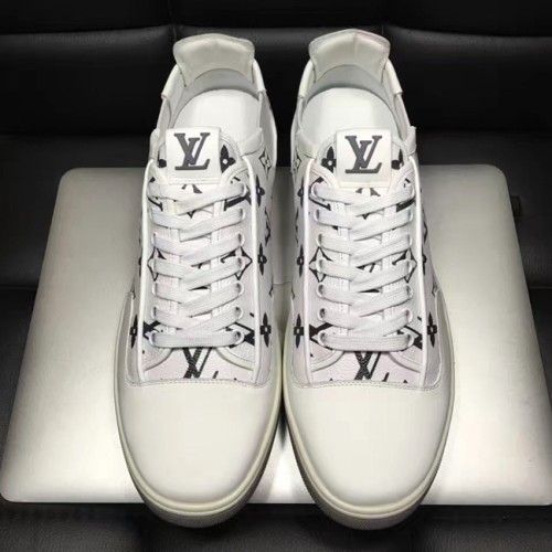 [Louis vuitton] 루이비통 스니커즈 M550210/003