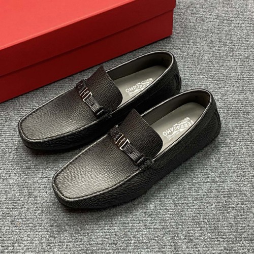 [Ferragamo] 페레가모 에피 로고 슬립온 22062045