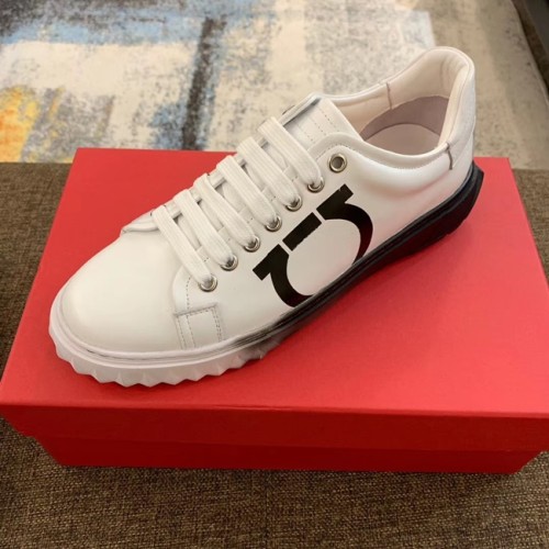 [Ferragamo] 페레가모 로고 스니커즈 19060533