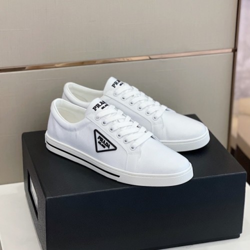 [Prada] 프라다 브러시드 스니커즈 22081960