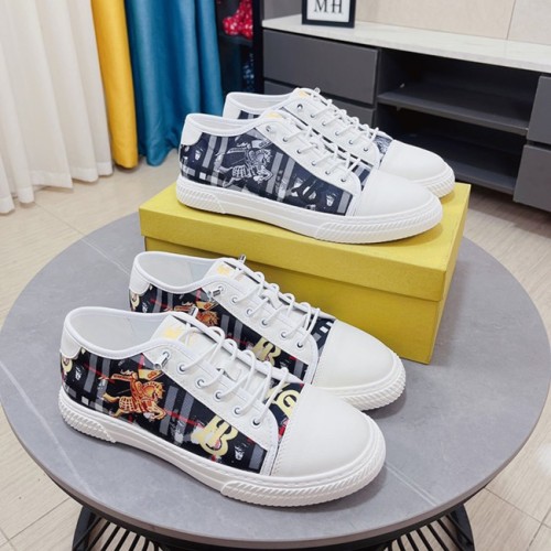 [Burberry] 버버리 BT 로고 스니커즈 22061537